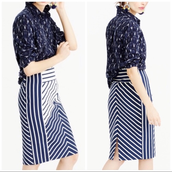 J. Crew Dresses & Skirts - J. Crew Pencil Skirt Chevron Stripe Navy Size 4